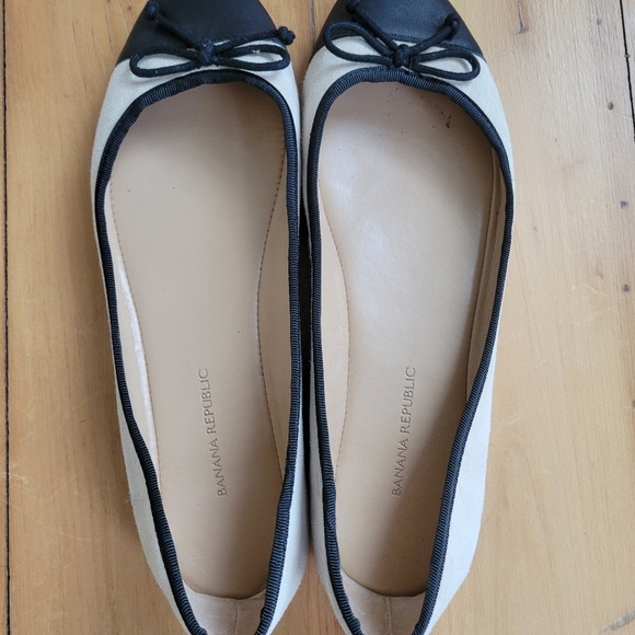 Banana Republic Robin Almond Toe ballet flat - Picture 4 of 9